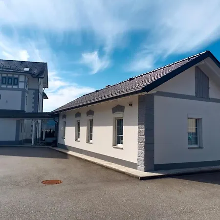Seeappartements Sole Apartamento Pörtschach am Wörthersee